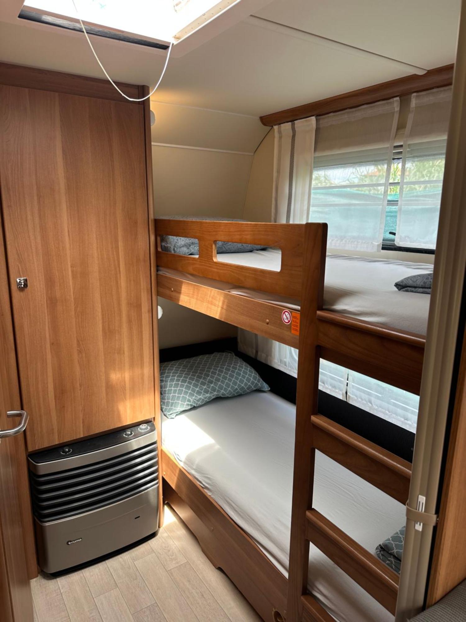 Kak Wohnheim Mit Festem Standort Camping